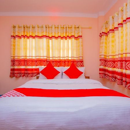 Oyo 589 Hotel Trimurti 加德满都 外观 照片