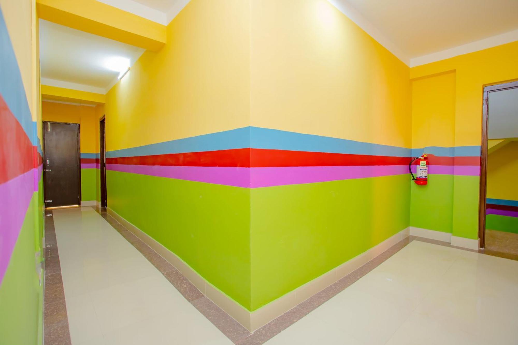 Oyo 589 Hotel Trimurti 加德满都 外观 照片