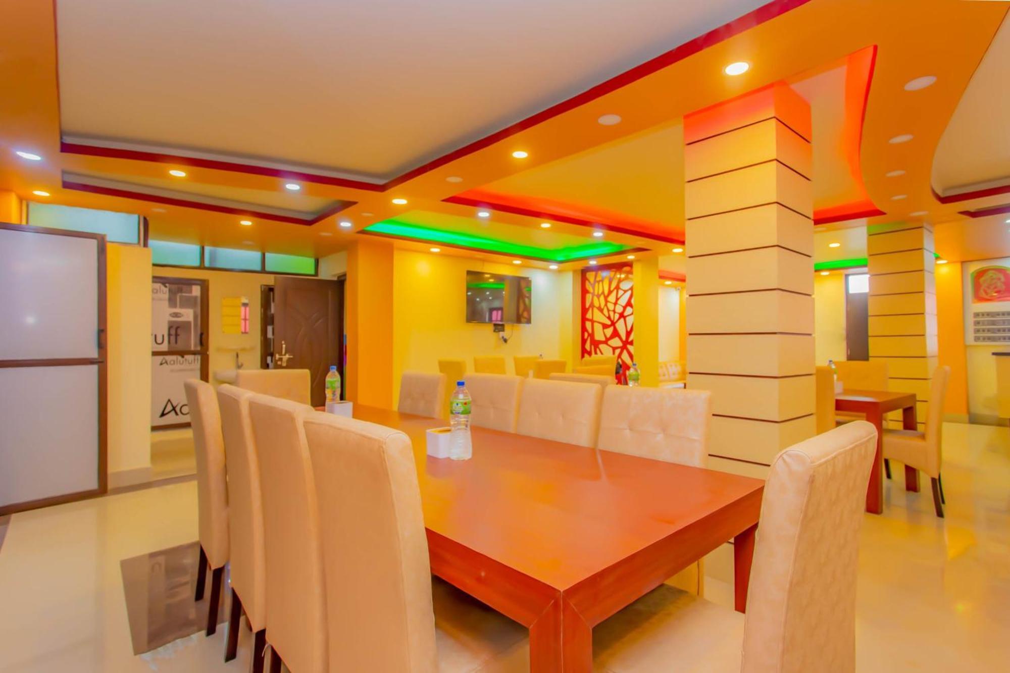 Oyo 589 Hotel Trimurti 加德满都 外观 照片