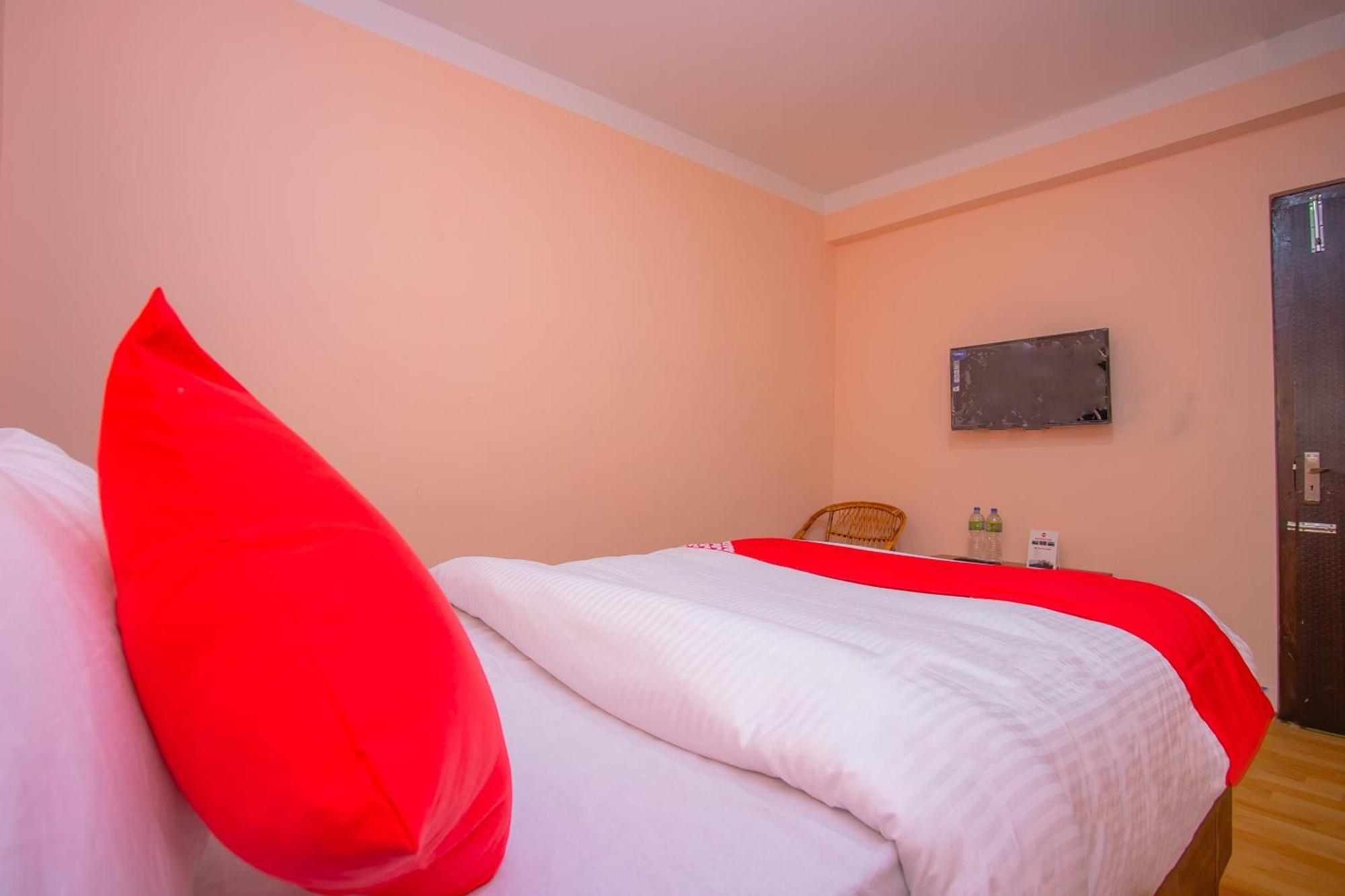 Oyo 589 Hotel Trimurti 加德满都 外观 照片