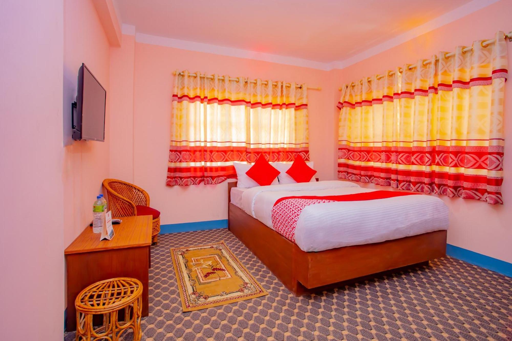 Oyo 589 Hotel Trimurti 加德满都 外观 照片