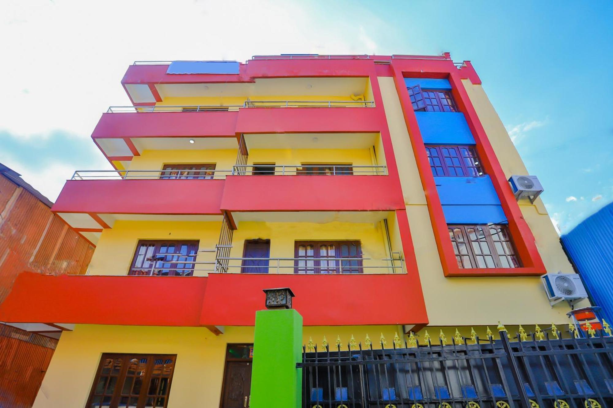 Oyo 589 Hotel Trimurti 加德满都 外观 照片