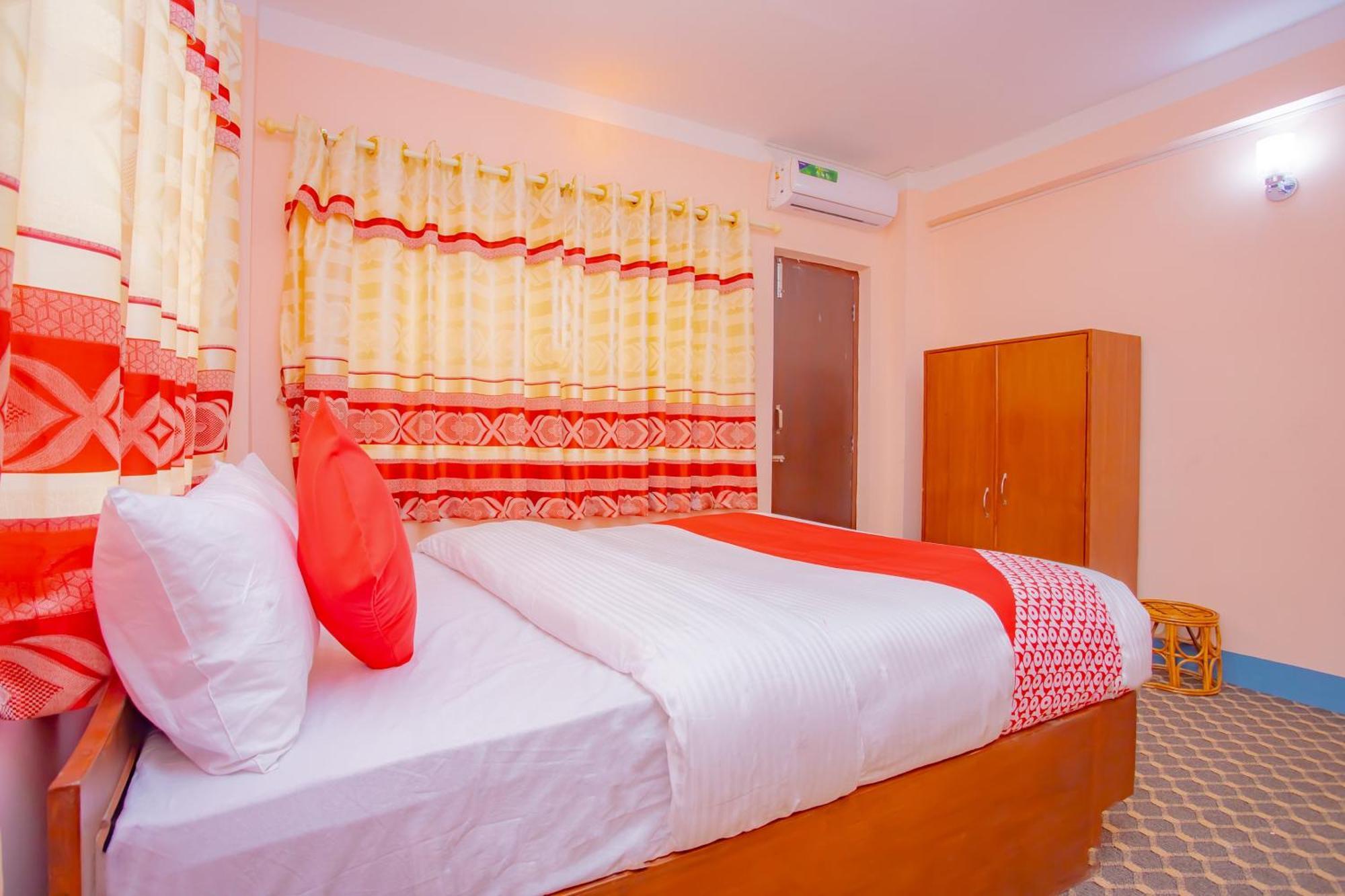 Oyo 589 Hotel Trimurti 加德满都 外观 照片